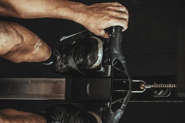 An analysis of junior rower performance and how it is affected by rower's features