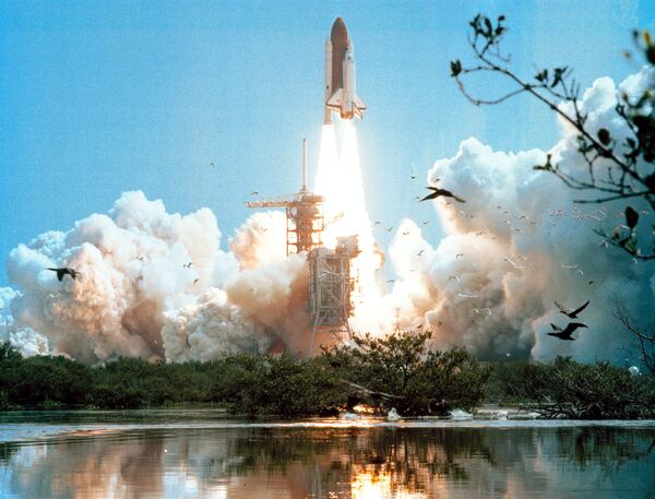 What is the optimal fuel for space flight? Efficiency, cost, and environmental impact