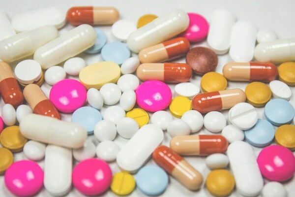 Associations between fentanyl usage and social media use among U.S. teens